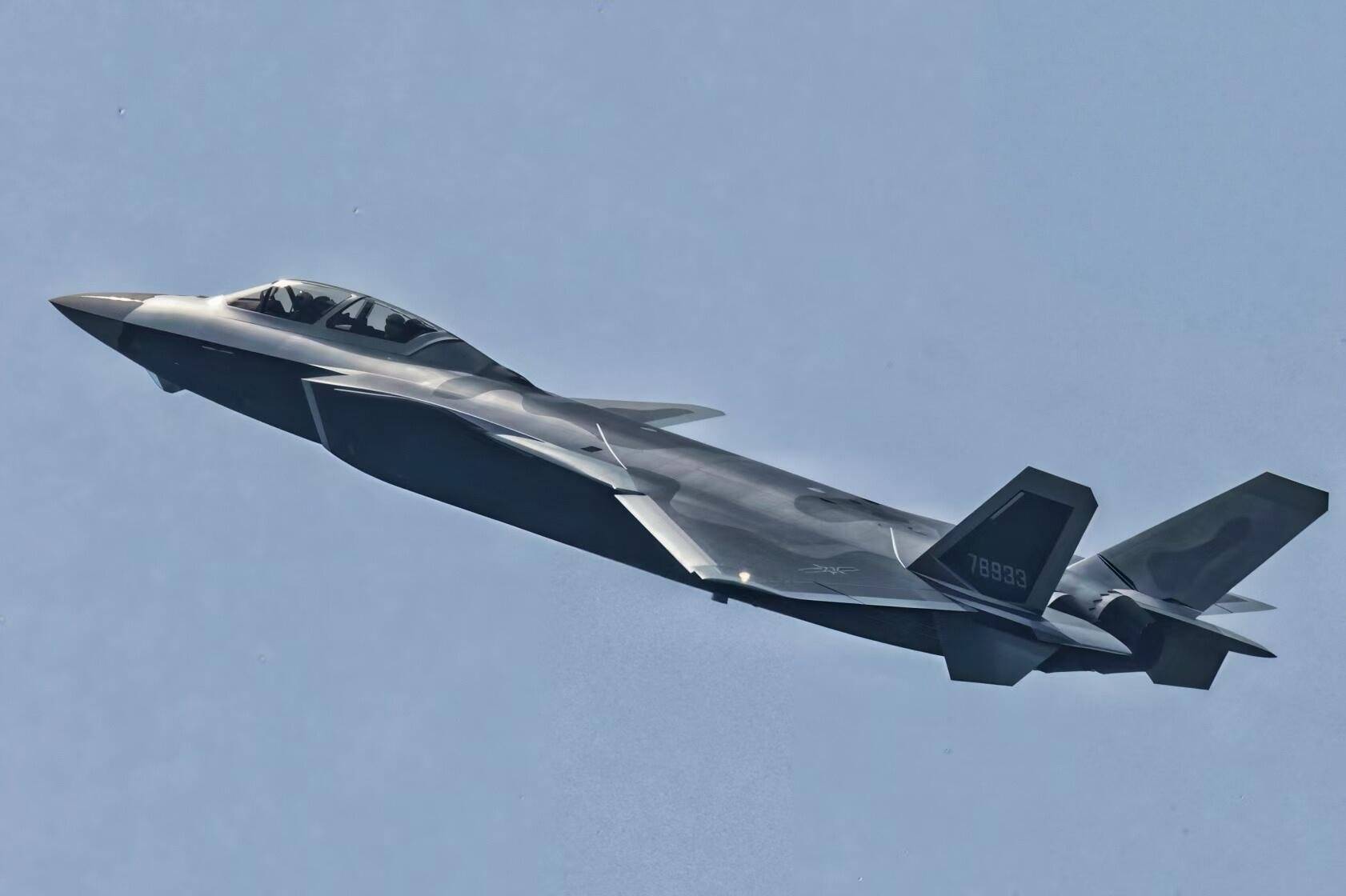 全球首次！中国空军大变革：有人决策无人执行的实战样本终出现